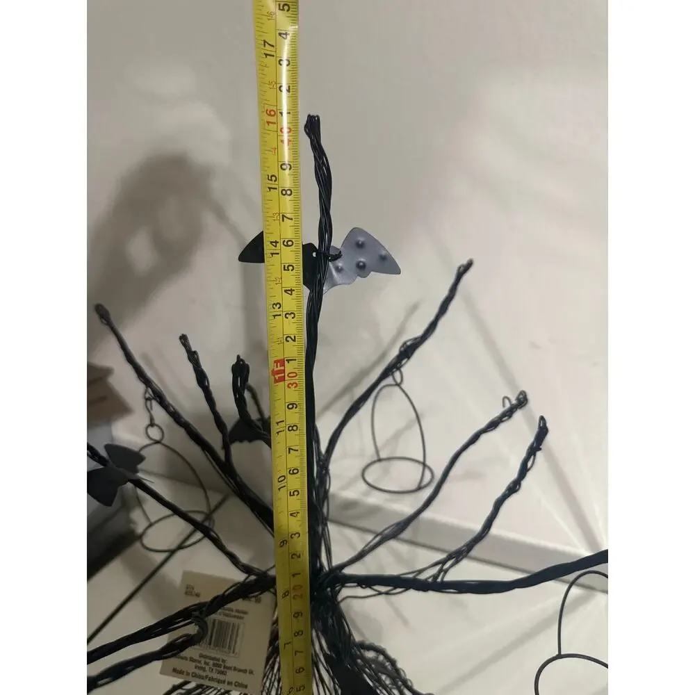 Holloween candle holder tree. Black Metal Bendable Tree With Bats 15” NWT